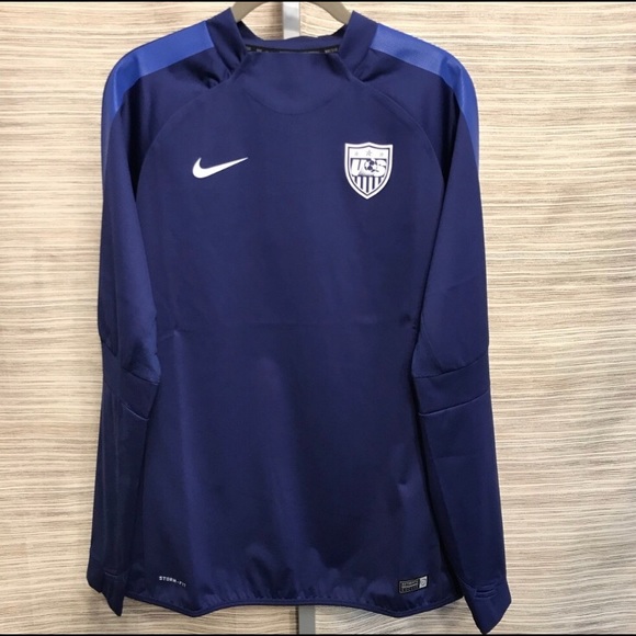 soccer pullover